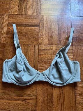 SKIMS Underwire T-Shirt Scoop Bra